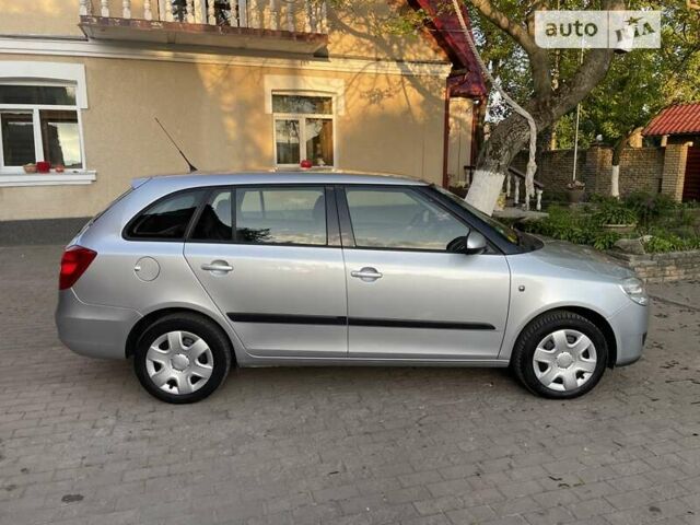 Шкода Фабия 2010 в Виннице на Automoto.ua Серый Шкода Фабия, объемом двигателя 1.4 л и пробегом 110 тыс. км за 6599 $, фото 27 на Automoto.ua