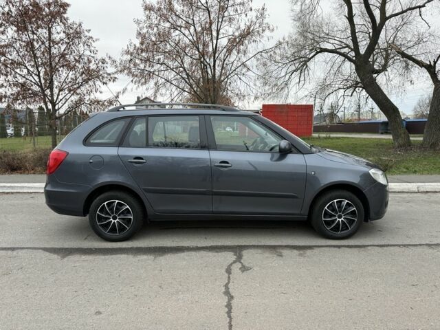 Сірий Шкода Фабія, об'ємом двигуна 0 л та пробігом 170 тис. км за 6000 $, фото 7 на Automoto.ua