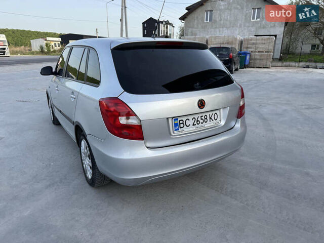 Серый Шкода Фабия, объемом двигателя 1.6 л и пробегом 317 тыс. км за 4350 $, фото 6 на Automoto.ua