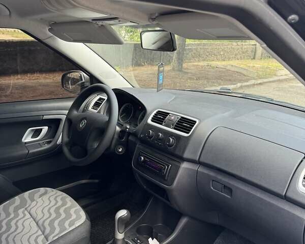 Сірий Шкода Фабія, об'ємом двигуна 1.6 л та пробігом 204 тис. км за 6100 $, фото 3 на Automoto.ua