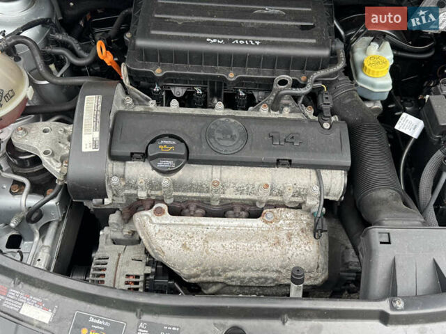 Сірий Шкода Фабія, об'ємом двигуна 1.39 л та пробігом 212 тис. км за 5800 $, фото 34 на Automoto.ua