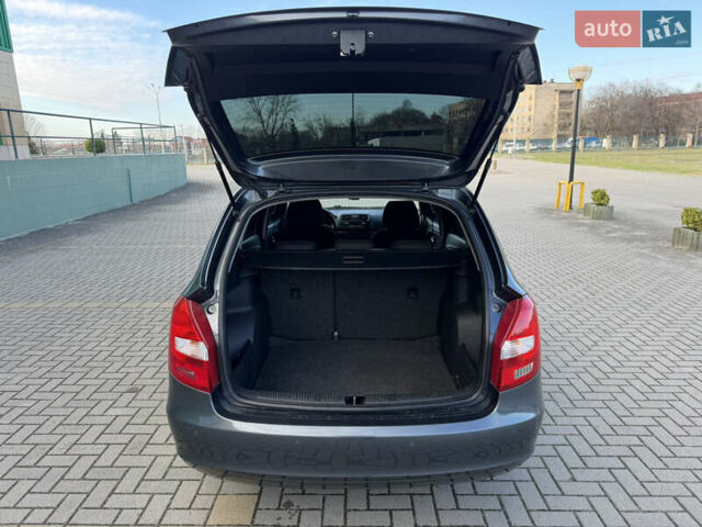 Сірий Шкода Фабія, об'ємом двигуна 1.2 л та пробігом 240 тис. км за 5700 $, фото 18 на Automoto.ua