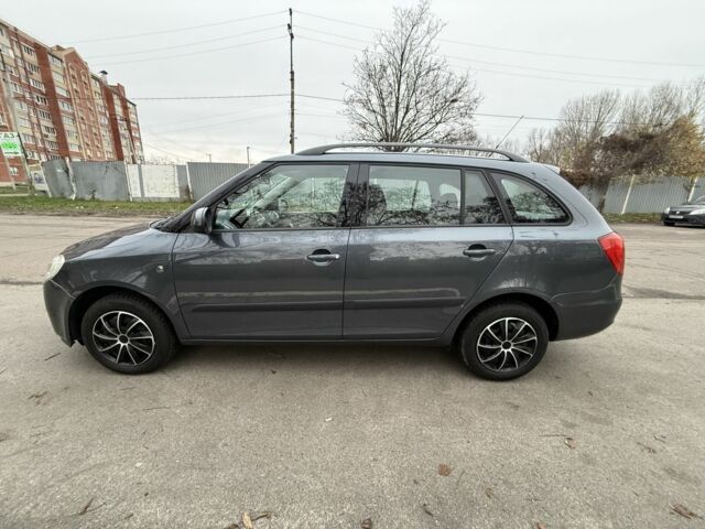 Сірий Шкода Фабія, об'ємом двигуна 0 л та пробігом 170 тис. км за 6000 $, фото 3 на Automoto.ua