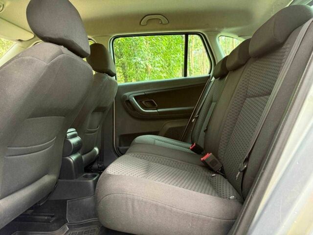 Серый Шкода Фабия, объемом двигателя 1.2 л и пробегом 147 тыс. км за 7400 $, фото 15 на Automoto.ua