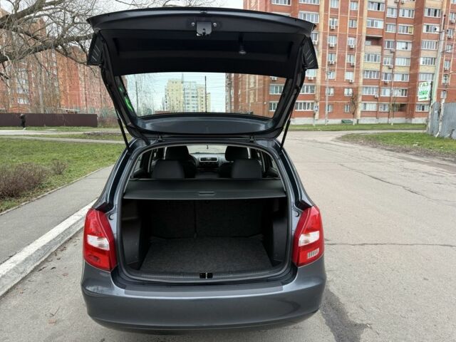 Сірий Шкода Фабія, об'ємом двигуна 0 л та пробігом 170 тис. км за 6000 $, фото 18 на Automoto.ua