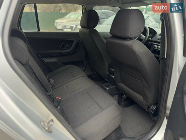 Серый Шкода Фабия, объемом двигателя 1.4 л и пробегом 240 тыс. км за 3999 $, фото 21 на Automoto.ua