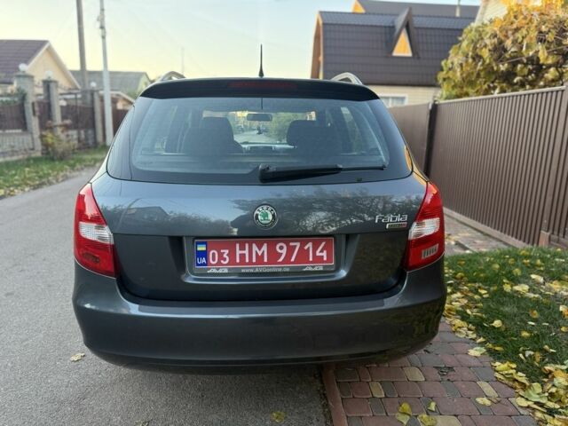 Сірий Шкода Фабія, об'ємом двигуна 0 л та пробігом 170 тис. км за 6000 $, фото 4 на Automoto.ua