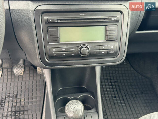 Сірий Шкода Фабія, об'ємом двигуна 1.39 л та пробігом 212 тис. км за 5800 $, фото 17 на Automoto.ua