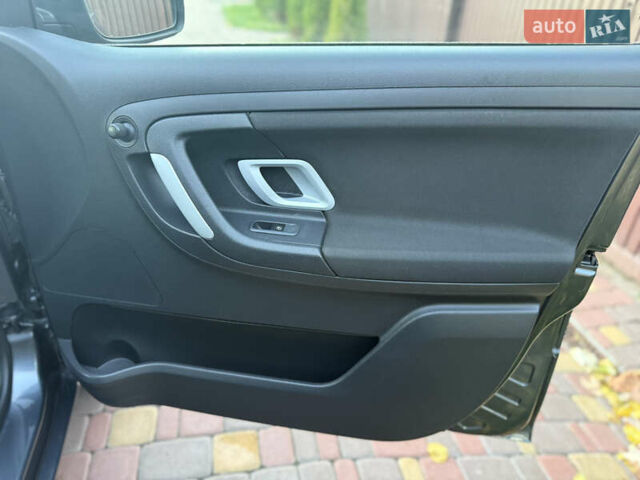 Сірий Шкода Фабія, об'ємом двигуна 0 л та пробігом 170 тис. км за 6000 $, фото 40 на Automoto.ua