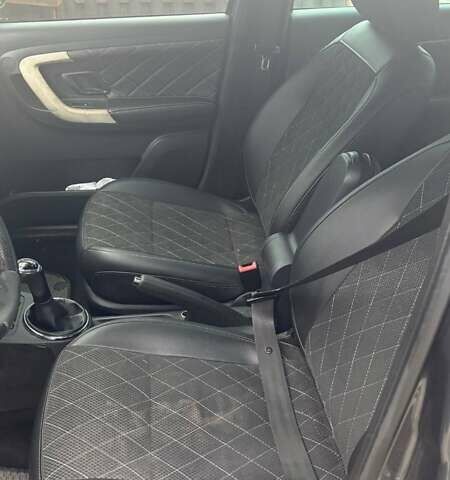 Сірий Шкода Фабія, об'ємом двигуна 1.2 л та пробігом 243 тис. км за 5200 $, фото 10 на Automoto.ua