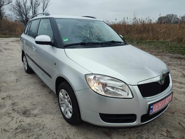 Серый Шкода Фабия, объемом двигателя 1.6 л и пробегом 156 тыс. км за 6499 $, фото 3 на Automoto.ua