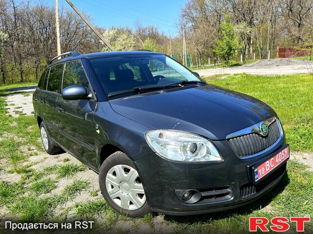 Сірий Шкода Фабія, об'ємом двигуна 1.4 л та пробігом 218 тис. км за 5800 $, фото 1 на Automoto.ua