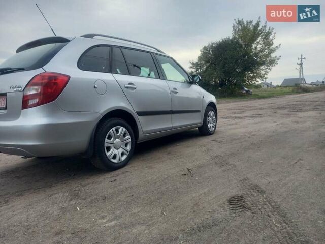 Сірий Шкода Фабія, об'ємом двигуна 1.6 л та пробігом 156 тис. км за 5750 $, фото 5 на Automoto.ua