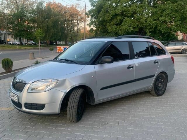 Сірий Шкода Фабія, об'ємом двигуна 0 л та пробігом 250 тис. км за 5200 $, фото 6 на Automoto.ua