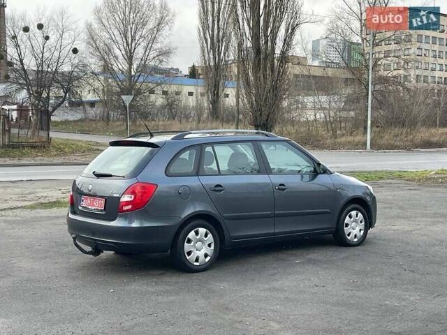 Серый Шкода Фабия, объемом двигателя 1.4 л и пробегом 196 тыс. км за 6000 $, фото 12 на Automoto.ua