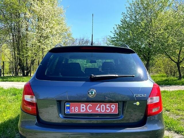 Сірий Шкода Фабія, об'ємом двигуна 1.4 л та пробігом 218 тис. км за 5800 $, фото 5 на Automoto.ua