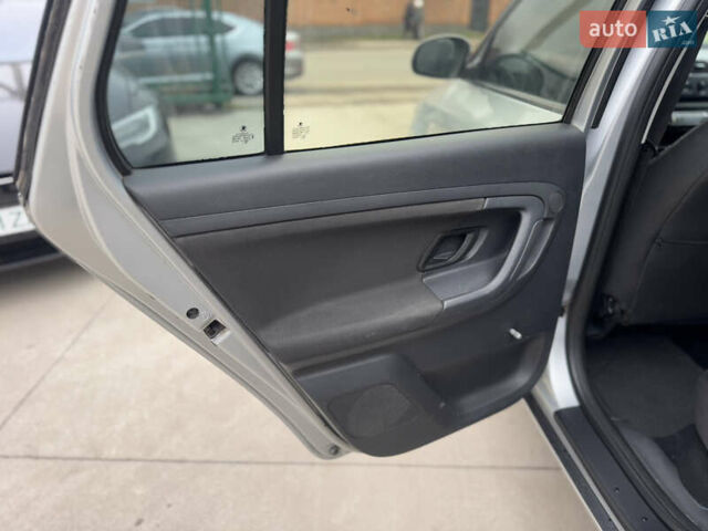 Серый Шкода Фабия, объемом двигателя 1.4 л и пробегом 240 тыс. км за 3999 $, фото 19 на Automoto.ua