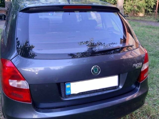 Сірий Шкода Фабія, об'ємом двигуна 1.4 л та пробігом 204 тис. км за 5000 $, фото 3 на Automoto.ua