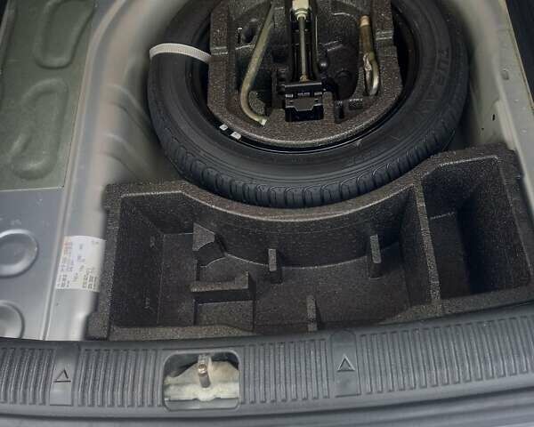 Сірий Шкода Фабія, об'ємом двигуна 1.6 л та пробігом 156 тис. км за 5750 $, фото 19 на Automoto.ua