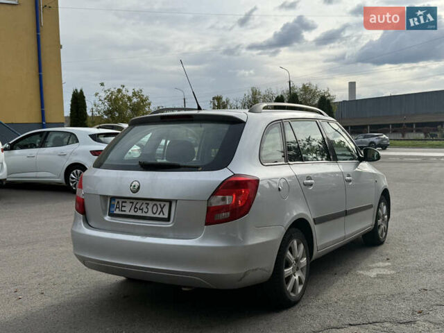 Сірий Шкода Фабія, об'ємом двигуна 1.39 л та пробігом 160 тис. км за 4000 $, фото 3 на Automoto.ua