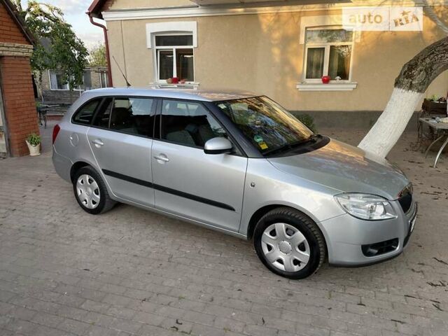 Шкода Фабия 2010 в Виннице на Automoto.ua Серый Шкода Фабия, объемом двигателя 1.4 л и пробегом 110 тыс. км за 6599 $, фото 28 на Automoto.ua
