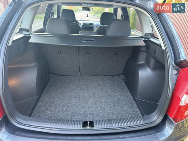 Сірий Шкода Фабія, об'ємом двигуна 0 л та пробігом 170 тис. км за 6000 $, фото 45 на Automoto.ua