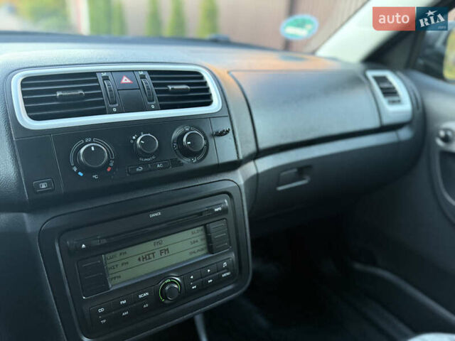 Сірий Шкода Фабія, об'ємом двигуна 0 л та пробігом 170 тис. км за 6000 $, фото 27 на Automoto.ua