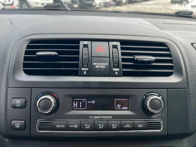 Серый Шкода Фабия, объемом двигателя 1.2 л и пробегом 208 тыс. км за 6990 $, фото 26 на Automoto.ua