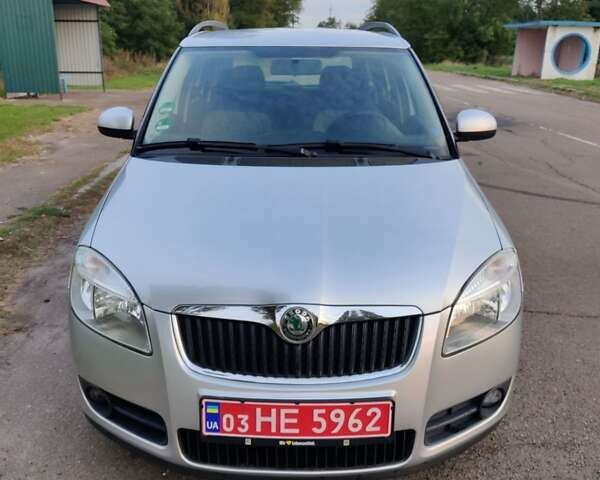 Серый Шкода Фабия, объемом двигателя 1.39 л и пробегом 179 тыс. км за 5750 $, фото 15 на Automoto.ua