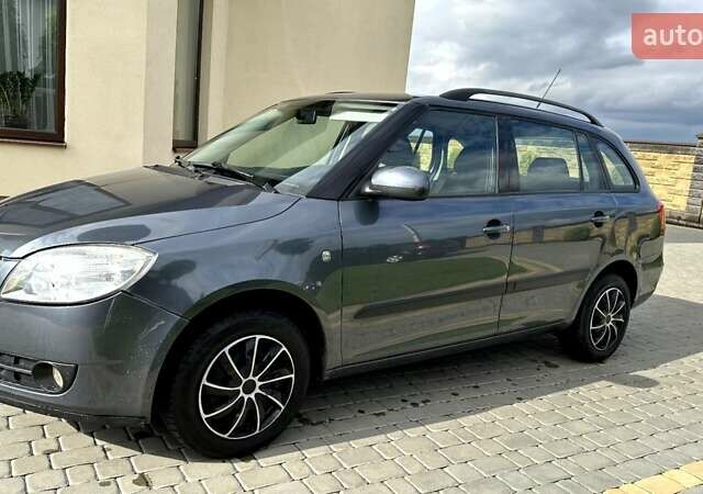 Сірий Шкода Фабія, об'ємом двигуна 0 л та пробігом 169 тис. км за 5550 $, фото 2 на Automoto.ua