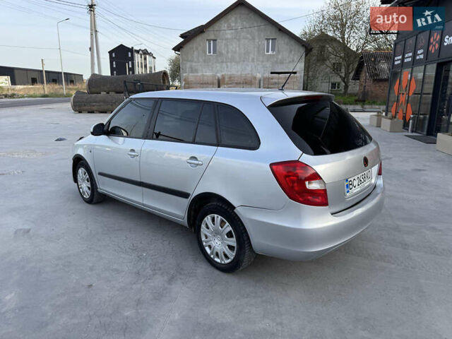 Серый Шкода Фабия, объемом двигателя 1.6 л и пробегом 317 тыс. км за 4350 $, фото 4 на Automoto.ua