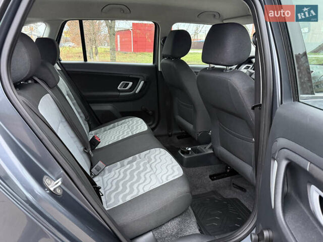 Серый Шкода Фабия, объемом двигателя 0 л и пробегом 170 тыс. км за 6000 $, фото 33 на Automoto.ua