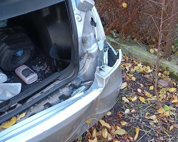 Сірий Шкода Фабія, об'ємом двигуна 1.2 л та пробігом 250 тис. км за 1750 $, фото 3 на Automoto.ua