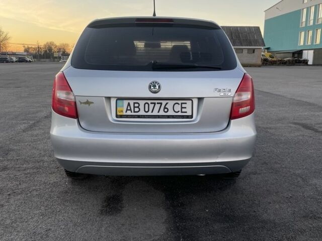 Серый Шкода Фабия, объемом двигателя 1.4 л и пробегом 173 тыс. км за 6200 $, фото 4 на Automoto.ua