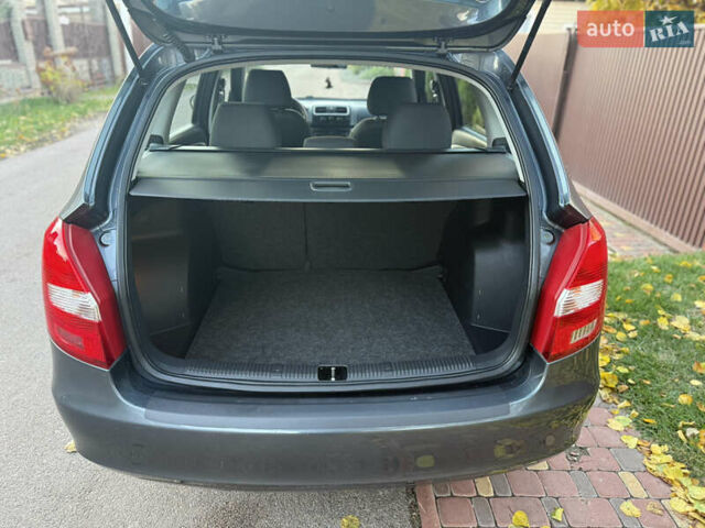 Сірий Шкода Фабія, об'ємом двигуна 0 л та пробігом 170 тис. км за 6000 $, фото 44 на Automoto.ua