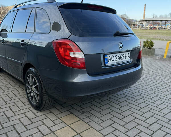 Сірий Шкода Фабія, об'ємом двигуна 1.2 л та пробігом 240 тис. км за 5700 $, фото 4 на Automoto.ua