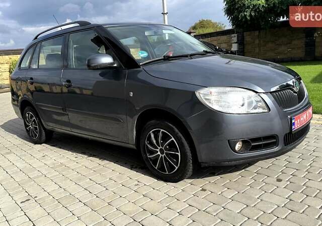 Сірий Шкода Фабія, об'ємом двигуна 0 л та пробігом 169 тис. км за 5550 $, фото 6 на Automoto.ua