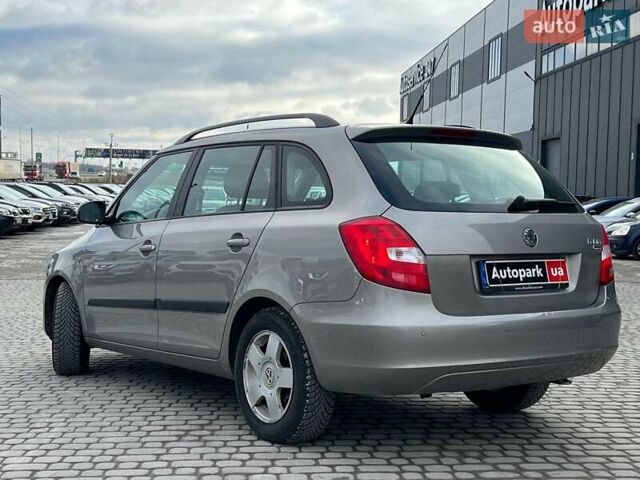 Серый Шкода Фабия, объемом двигателя 1.2 л и пробегом 208 тыс. км за 6990 $, фото 6 на Automoto.ua