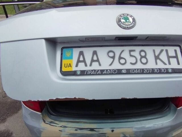 Сірий Шкода Фабія, об'ємом двигуна 0 л та пробігом 250 тис. км за 4400 $, фото 3 на Automoto.ua