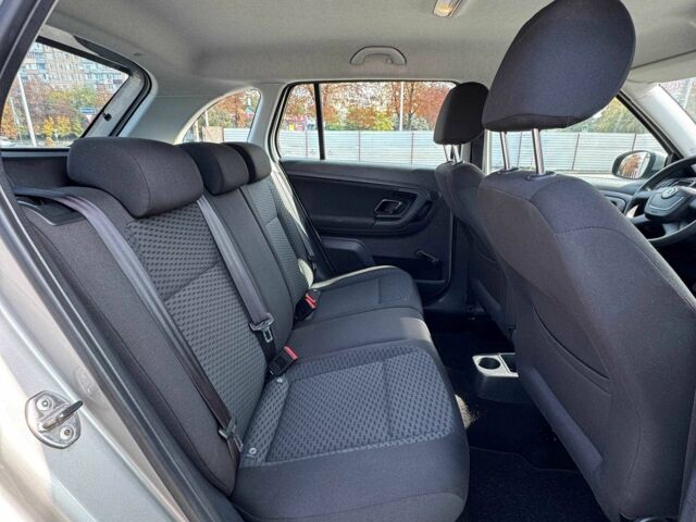 Серый Шкода Фабия, объемом двигателя 1.4 л и пробегом 191 тыс. км за 6200 $, фото 10 на Automoto.ua