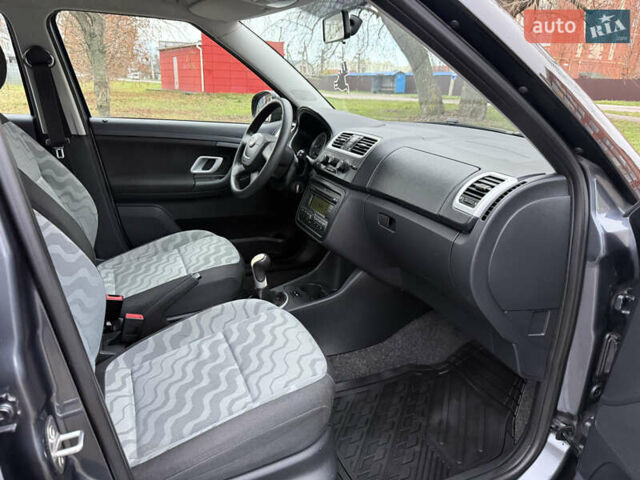 Серый Шкода Фабия, объемом двигателя 0 л и пробегом 170 тыс. км за 6000 $, фото 28 на Automoto.ua