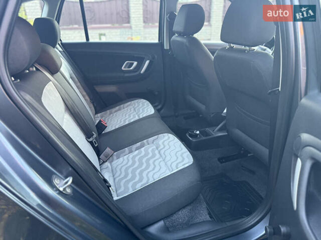 Сірий Шкода Фабія, об'ємом двигуна 0 л та пробігом 170 тис. км за 6000 $, фото 42 на Automoto.ua