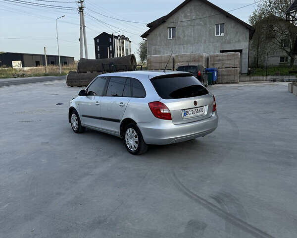 Серый Шкода Фабия, объемом двигателя 1.6 л и пробегом 317 тыс. км за 4350 $, фото 29 на Automoto.ua