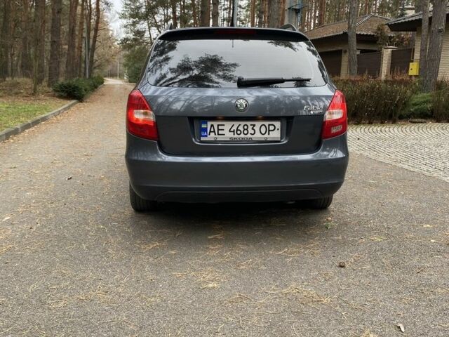 Сірий Шкода Фабія, об'ємом двигуна 1.4 л та пробігом 220 тис. км за 5800 $, фото 5 на Automoto.ua