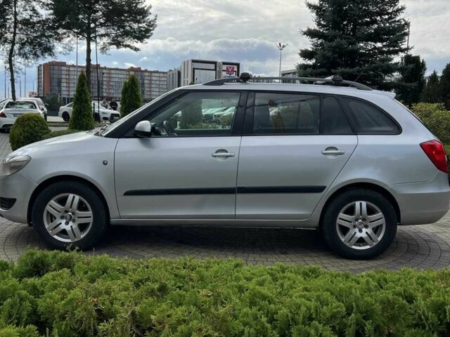 Сірий Шкода Фабія, об'ємом двигуна 1.6 л та пробігом 335 тис. км за 5550 $, фото 3 на Automoto.ua