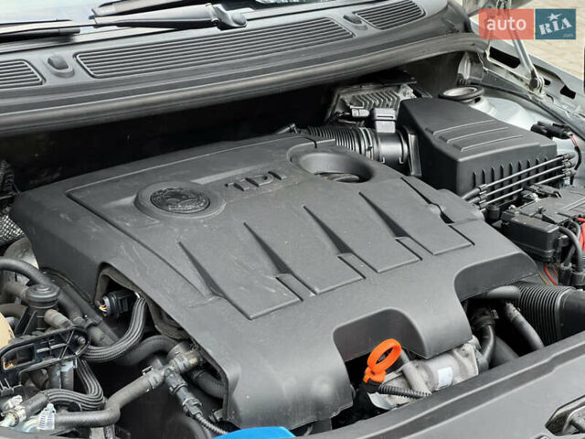 Шкода Фабия 2011 в Трускавце на Automoto.ua Серый Шкода Фабия, объемом двигателя 1.6 л и пробегом 242 тыс. км за 5950 $, фото 113 на Automoto.ua