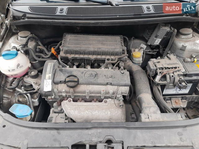 Сірий Шкода Фабія, об'ємом двигуна 1.39 л та пробігом 181 тис. км за 6350 $, фото 19 на Automoto.ua