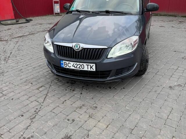 Серый Шкода Фабия, объемом двигателя 1.6 л и пробегом 240 тыс. км за 6300 $, фото 1 на Automoto.ua