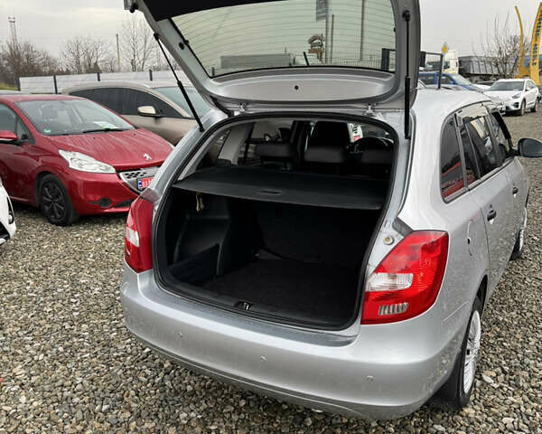 Сірий Шкода Фабія, об'ємом двигуна 1.6 л та пробігом 233 тис. км за 5500 $, фото 21 на Automoto.ua