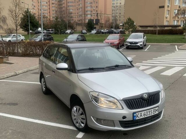 Серый Шкода Фабия, объемом двигателя 1.4 л и пробегом 300 тыс. км за 4200 $, фото 8 на Automoto.ua